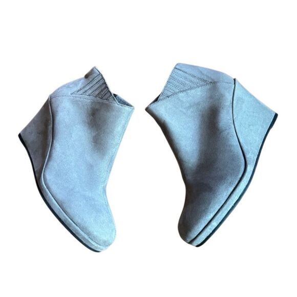 Rampage Women's Grey Suede Heeled Ankle Wedge Boots - Size 8 - Picture 3 of 10